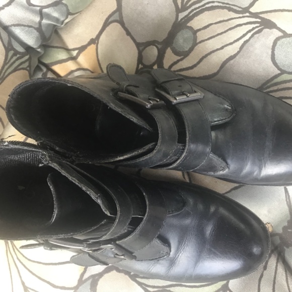 Ankle leather boots - Picture 6 of 8